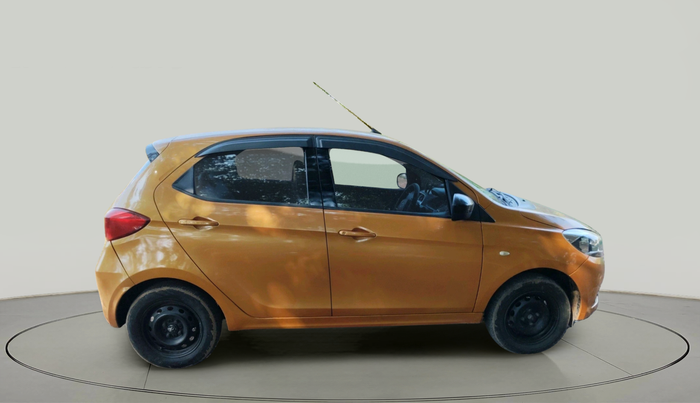 2016 Tata Tiago XT PETROL, Petrol, Manual, 1,21,398 km, exterior