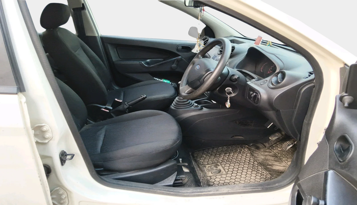 2011 Ford Figo LXI 1.2 PETROL, Petrol, Manual, 60,989 km, interior