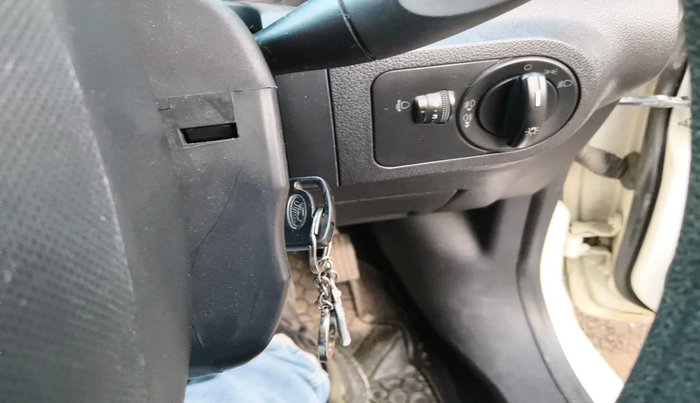 2011 Ford Figo LXI 1.2 PETROL, Petrol, Manual, 60,989 km, interior