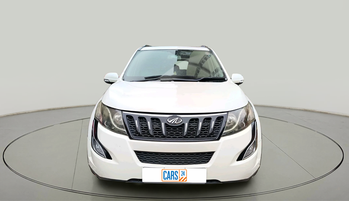2017 Mahindra XUV500 W10 AWD AT, Diesel, Automatic, 71,847 km, exterior