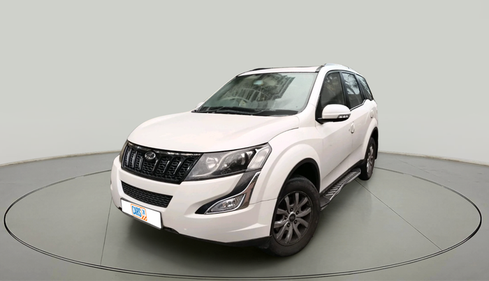 2017 Mahindra XUV500 W10 AWD AT, Diesel, Automatic, 71,847 km, exterior