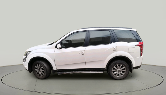 2017 Mahindra XUV500 W10 AWD AT, Diesel, Automatic, 71,847 km, exterior