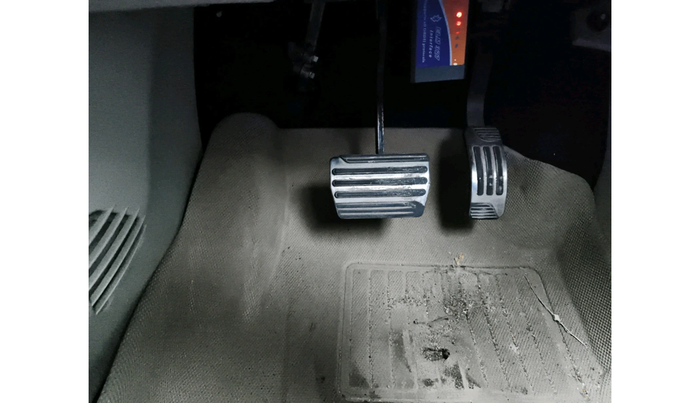 2017 Mahindra XUV500 W10 AWD AT, Diesel, Automatic, 71,847 km, interior