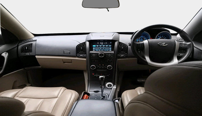 2017 Mahindra XUV500 W10 AWD AT, Diesel, Automatic, 71,847 km, interior