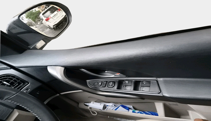 2017 Mahindra XUV500 W10 AWD AT, Diesel, Automatic, 71,847 km, interior