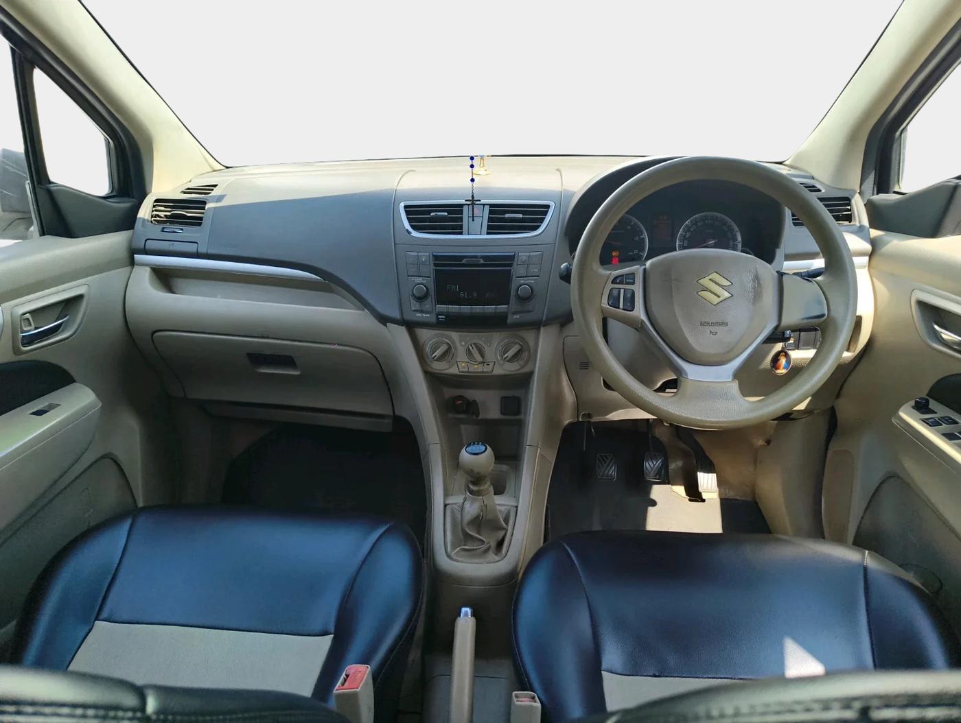 2012 Maruti Ertiga ZDI, Diesel, Manual, 1,21,827 km, interior