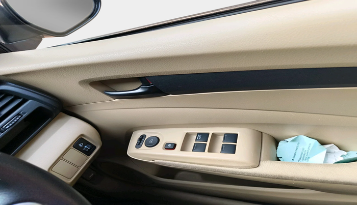 2010 Honda City 1.5L I-VTEC S MT, Petrol, Manual, 1,08,797 km, interior