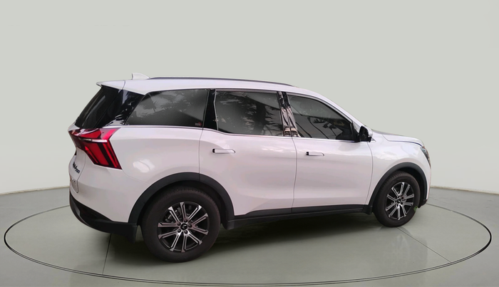 2024 Mahindra XUV700 AX 7 LUXURY P AT 7 STR, Petrol, Automatic, 6,482 km, exterior