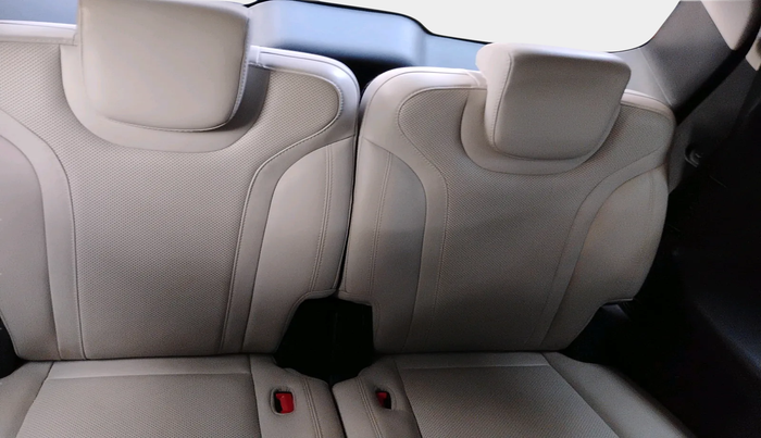 2024 Mahindra XUV700 AX 7 LUXURY P AT 7 STR, Petrol, Automatic, 6,482 km, interior