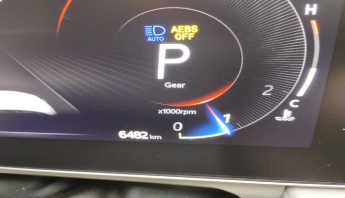 2024 Mahindra XUV700 AX 7 LUXURY P AT 7 STR, Petrol, Automatic, 6,482 km, interior