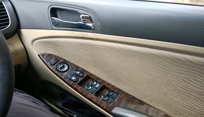 2012 Hyundai Verna FLUIDIC 1.6 CRDI SX, Diesel, Manual, 1,34,649 km, interior