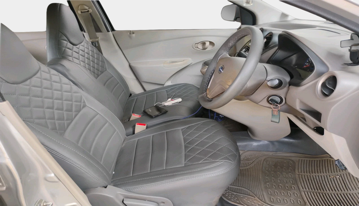 2014 Datsun Go T, Petrol, Manual, 87,378 km, interior