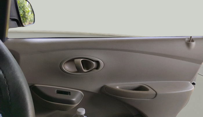 2014 Datsun Go T, Petrol, Manual, 87,378 km, interior