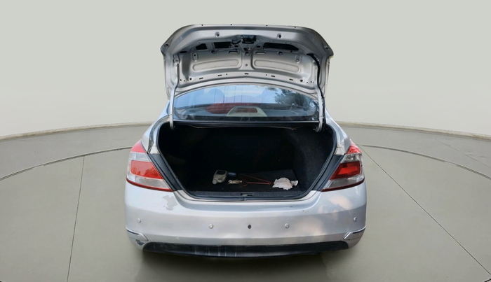 2012 Renault Scala RXZ DIESEL, Diesel, Manual, 1,60,367 km, exterior