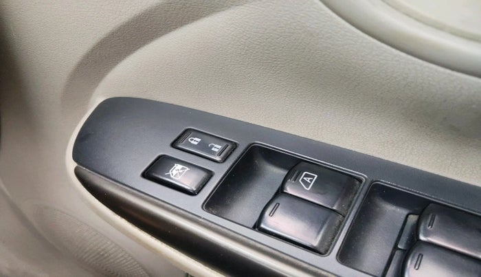 2012 Renault Scala RXZ DIESEL, Diesel, Manual, 1,60,367 km, interior