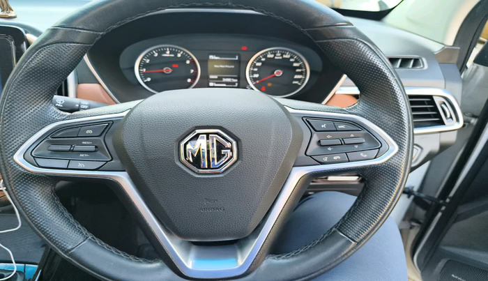 2022 MG HECTOR PLUS SELECT 2.0 DIESEL TURBO MT 7-STR, Diesel, Manual, 34,921 km, interior