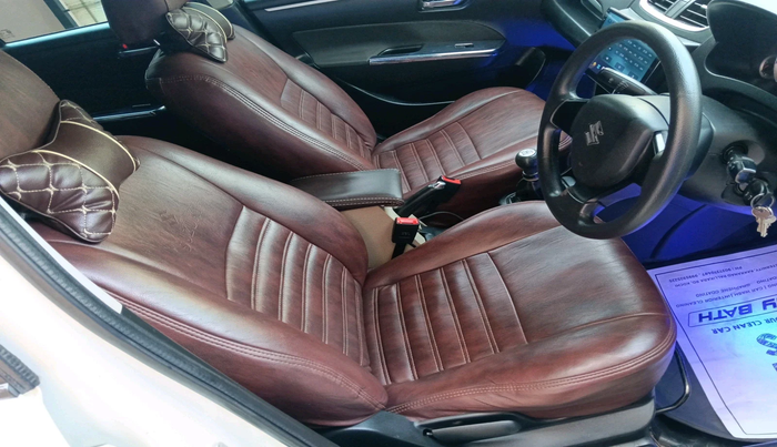 2013 Maruti Swift VXI, Petrol, Manual, 1,04,732 km, interior