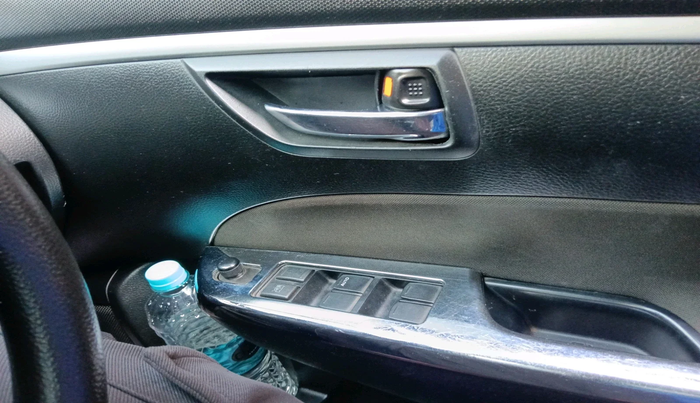 2013 Maruti Swift VXI, Petrol, Manual, 1,04,732 km, interior