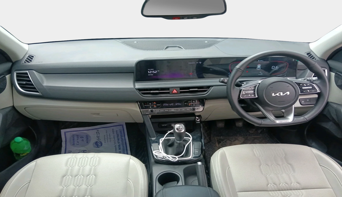 2024 KIA SELTOS  HTX 1.5 PETROL MT, Petrol, Manual, 23,259 km, interior