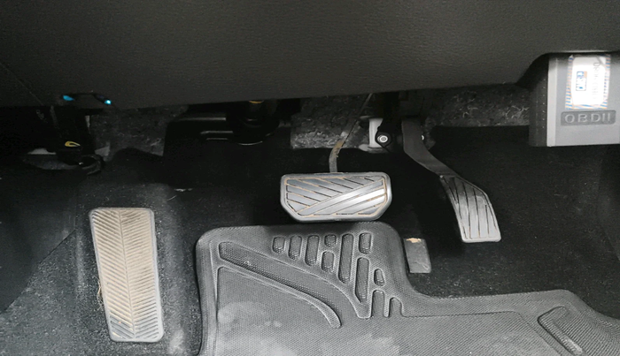 2024 Maruti BREZZA ZXI + AT SMART HYBRID, Petrol, Automatic, 29,701 km, interior