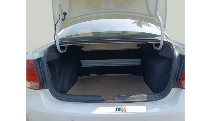 2015 Volkswagen Vento HIGHLINE DIESEL 1.5, Diesel, Manual, 1,32,193 km, exterior