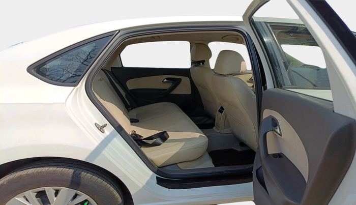 2015 Volkswagen Vento HIGHLINE DIESEL 1.5, Diesel, Manual, 1,32,193 km, interior