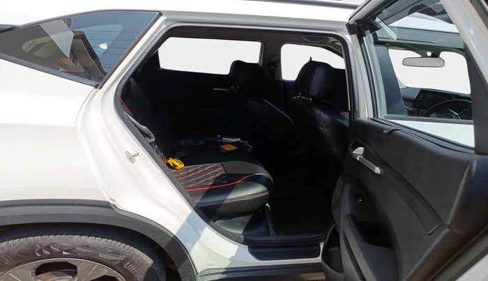 2020 KIA SELTOS HTK PLUS 1.5, Petrol, Manual, 95,037 km, interior