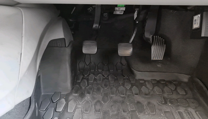 2018 Jeep Compass LIMITED 2.0 DIESEL, Diesel, Manual, 1,20,098 km, interior