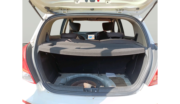 2012 Hyundai i20 SPORTZ 1.4 AT, Petrol, Automatic, 64,405 km, exterior