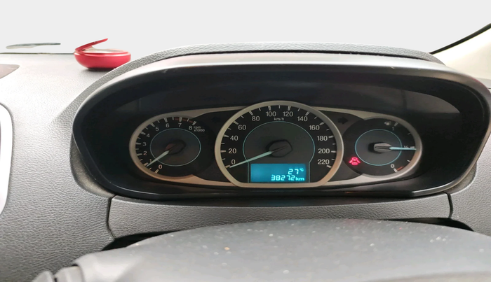 2016 Ford New Figo TITANIUM 1.2 PETROL MT, Petrol, Manual, 38,272 km, interior