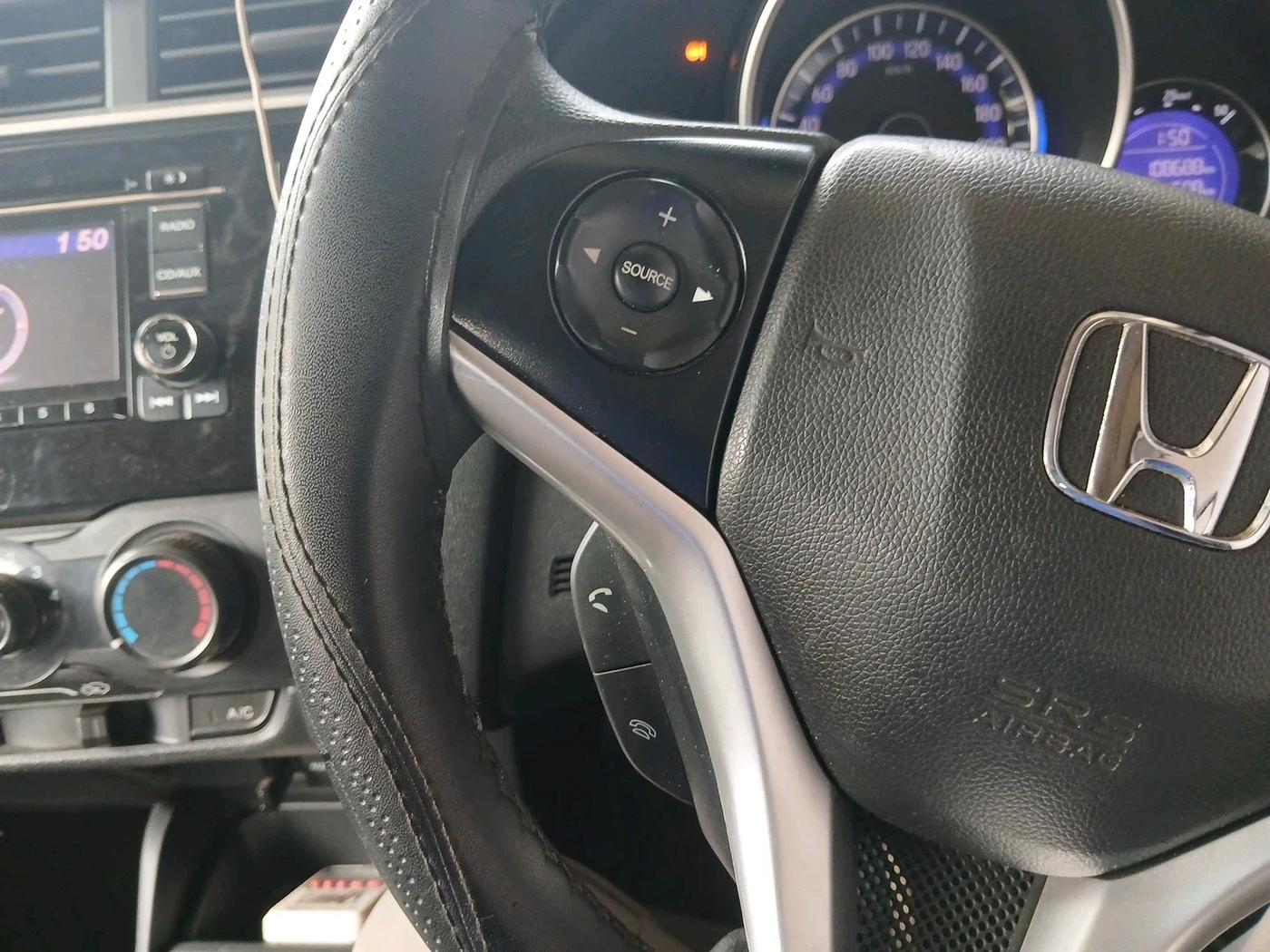 2015 Honda Jazz 1.5L I-DTEC SV, Diesel, Manual, 1,08,688 km, interior