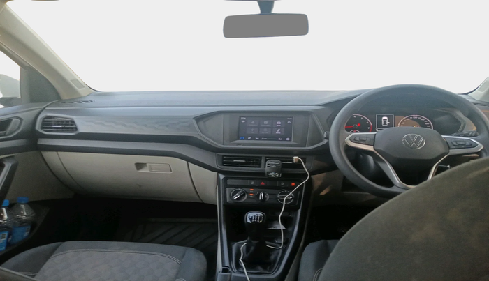 2022 Volkswagen TAIGUN COMFORTLINE 1.0 TSI MT, Petrol, Manual, 28,294 km, interior