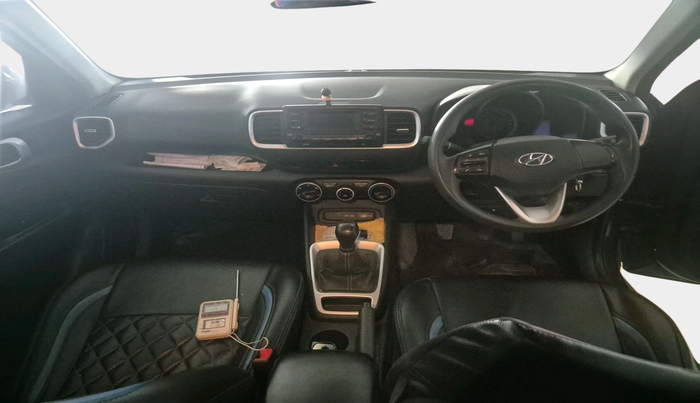 2022 Hyundai VENUE S 1.2, Petrol, Manual, 53,366 km, interior