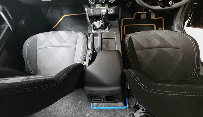 2022 Renault Kiger RXT AMT, Petrol, Automatic, 18,246 km, interior