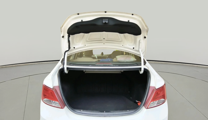 2015 Hyundai Verna FLUIDIC 4S 1.6 VTVT S, Petrol, Manual, 63,668 km, exterior