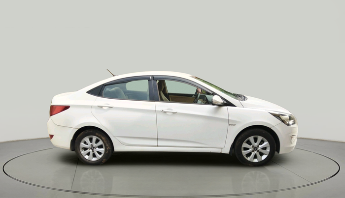 2015 Hyundai Verna FLUIDIC 4S 1.6 VTVT S, Petrol, Manual, 63,668 km, exterior