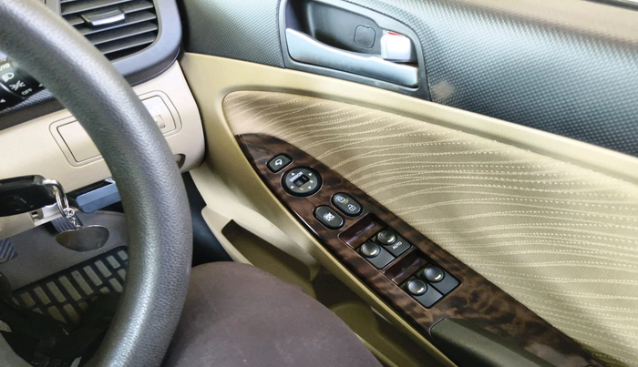 2015 Hyundai Verna FLUIDIC 4S 1.6 VTVT S, Petrol, Manual, 63,668 km, interior