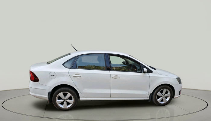 2017 Skoda Rapid AMBITION 1.5 TDI AT, Diesel, Automatic, 1,90,019 km, exterior