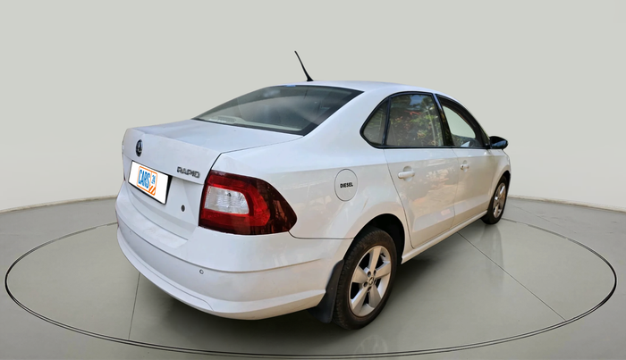 2017 Skoda Rapid AMBITION 1.5 TDI AT, Diesel, Automatic, 1,90,019 km, exterior