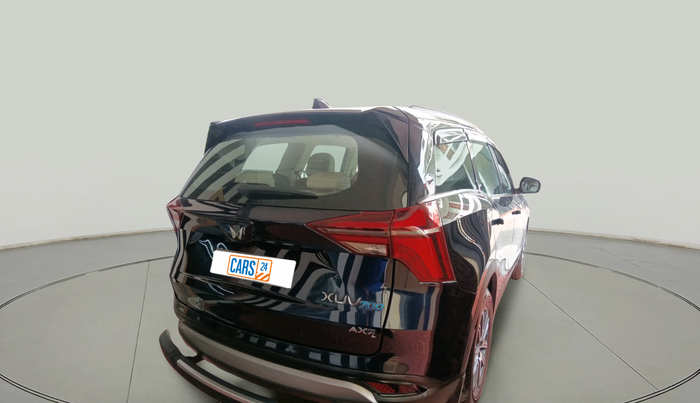 2022 Mahindra XUV700 AX 7 LUXURY D AT 7 STR, Diesel, Automatic, 86,282 km, exterior