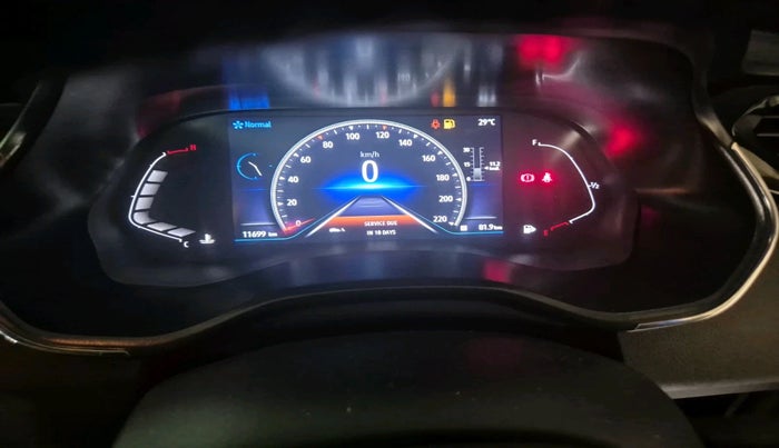 2022 Renault Kiger RXZ TURBO MT, Petrol, Manual, 11,699 km, interior