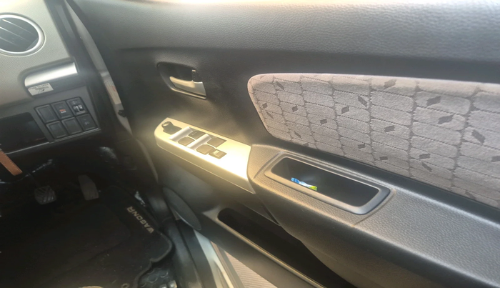 2015 Maruti Wagon R 1.0 VXI, Petrol, Manual, 27,163 km, interior
