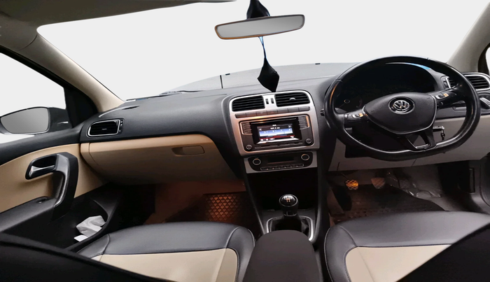 2016 Volkswagen Ameo HIGHLINE1.2L, Petrol, Manual, 64,731 km, interior