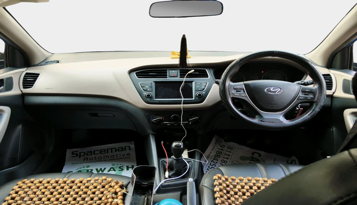 2019 Hyundai Elite i20 SPORTZ PLUS 1.2, Petrol, Manual, 74,776 km, interior