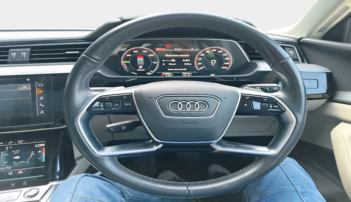 2023 Audi Q8 E-TRON 55, Electric, Automatic, 24,686 km, interior