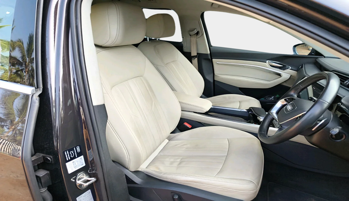 2023 Audi Q8 E-TRON 55, Electric, Automatic, 24,686 km, interior