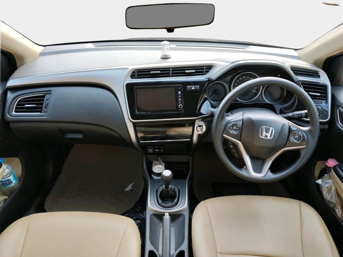 2018 Honda City 1.5L I-VTEC V MT, Petrol, Manual, 42,977 km, interior