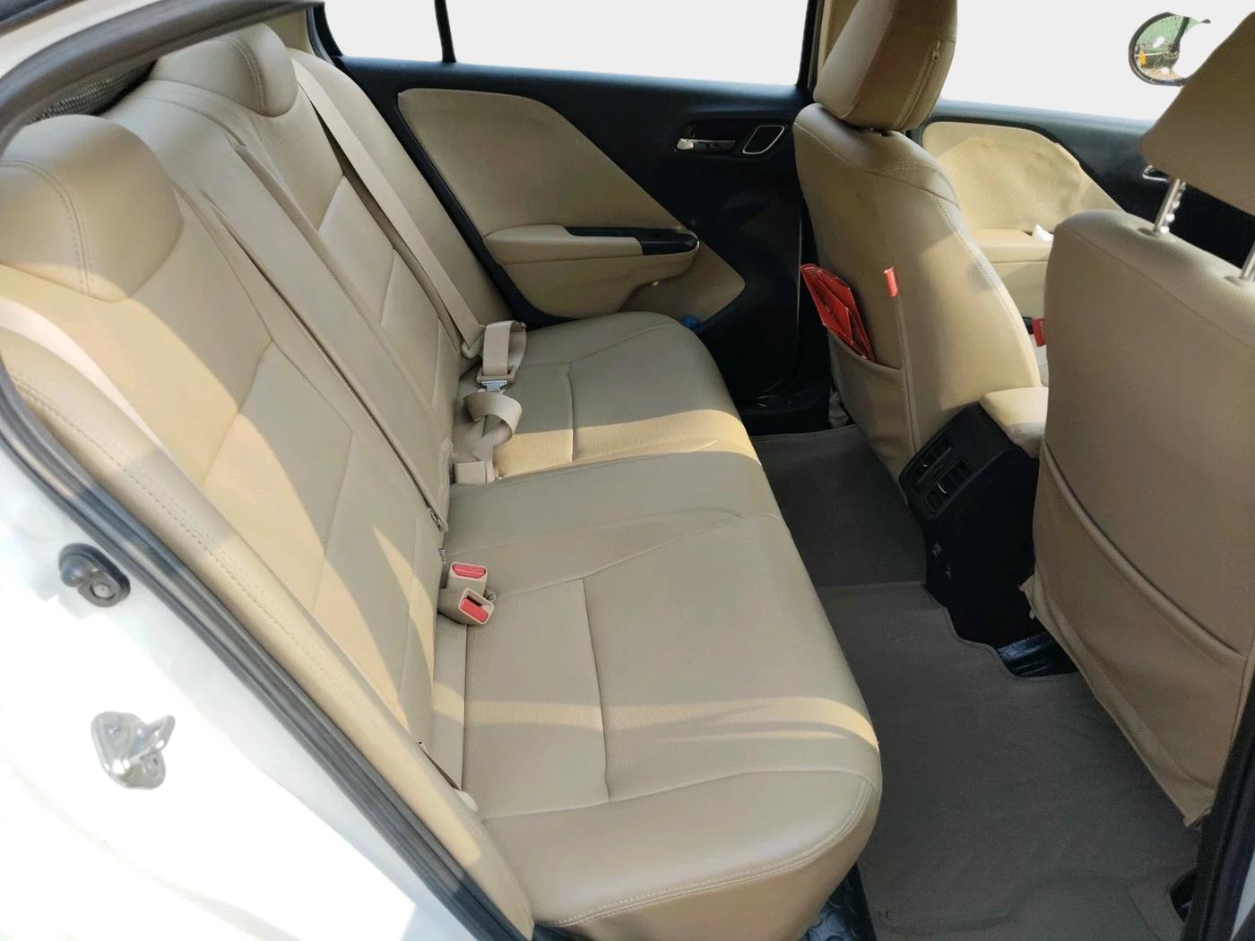 2018 Honda City 1.5L I-VTEC V MT, Petrol, Manual, 42,977 km, interior