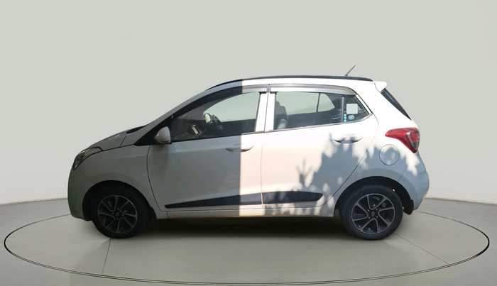 2018 Hyundai Grand i10 SPORTZ AT 1.2 KAPPA VTVT, Petrol, Automatic, 28,499 km, exterior