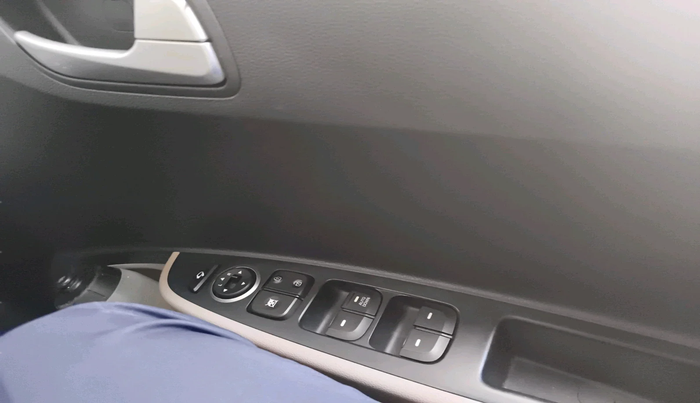 2018 Hyundai Grand i10 SPORTZ AT 1.2 KAPPA VTVT, Petrol, Automatic, 28,499 km, interior